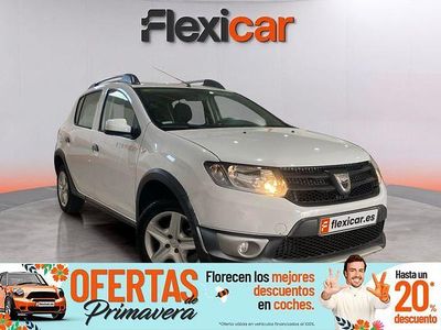 Usado Dacia Sandero Stepway 90 CV (66 kW) 2016 Blanco