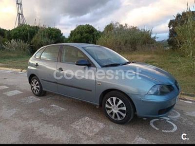 Gris / plata Usado 2004 Seat Ibiza Sport Berlina | 2600 € (Precio justo)