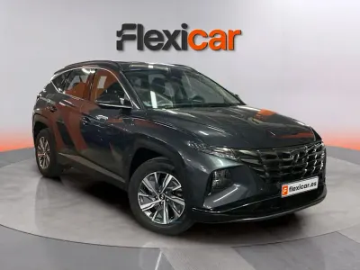 Usado Hyundai Tucson 230 CV (169 kW) 2022 Gris SUV