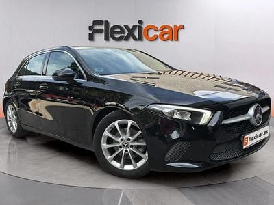 Käytetty Mercedes A180 116 HP (85 kW) 2019 Musta Sedan
