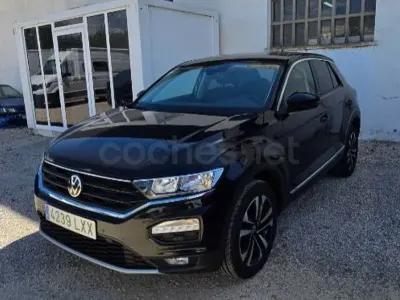 Usado VW T-Roc Advance 115 CV (84 kW) 2021 Negro SUV