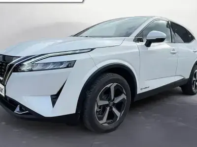 Usado Nissan Qashqai N-Connecta 190 CV (139 kW) 2023 Sapporo white (sólido) SUV