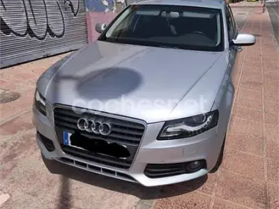 Usado Audi A4 Ambiente 143 CV (105 kW) 2011 Gris / plata Familiar