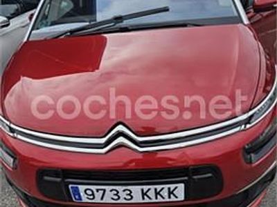 Usado Citroën Grand C4 Picasso Shine 120 CV (88 kW) 2018 Rojo Monovolumen