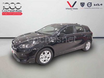 Negro Usado 2024 Kia Ceed Utilitario | 23.990 € (Caro)
