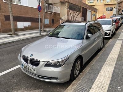 Usado BMW 525 177 CV (130 kW) 2007 Gris / plata Familiar