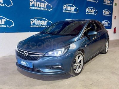 Usado Opel Astra Dynamic 110 CV (80 kW) 2016 Azul Berlina