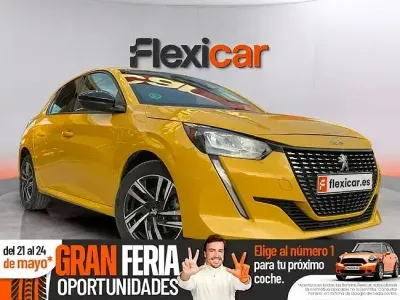 Usado Peugeot 208 Active 100 CV (73 kW) 2023 Amarillo Utilitario
