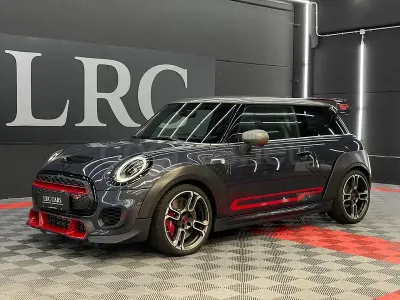 Usado Mini John Cooper Works 306 CV (225 kW) 2020 Gris / plata Utilitario