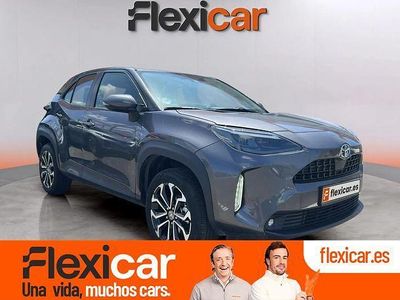 Usado Toyota Yaris Hybrid Active 116 CV (85 kW) 2024 Gris SUV