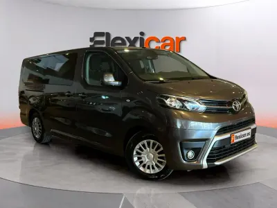 Usado Toyota Proace Verso Active 131 CV (96 kW) 2023 Gris Familiar