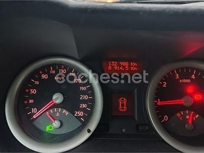 Begagnad Renault Mégane II Dynamique 115 HK (84 kW) 2003 Grå Sedan