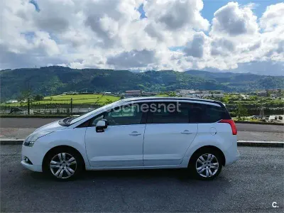 Używany Peugeot 5008