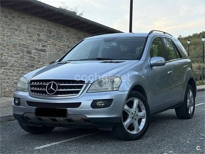 Usado Mercedes ML320 AMG Edition 1 224 CV (164 kW) 2008 Gris / plata SUV