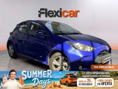 Usado Toyota Yaris Active 116 CV (85 kW) 2025 Azul Utilitario
