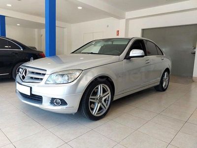 Usado Mercedes C220 Elegance 170 HP (125 kW) 2007 Cinzento Sedan