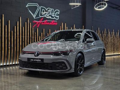 Usado VW Golf VIII GTI 245 CV (180 kW) 2021 Gris / plata Berlina