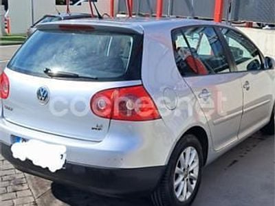 Usado VW Golf V 102 CV (75 kW) 2007 Gris / plata Berlina