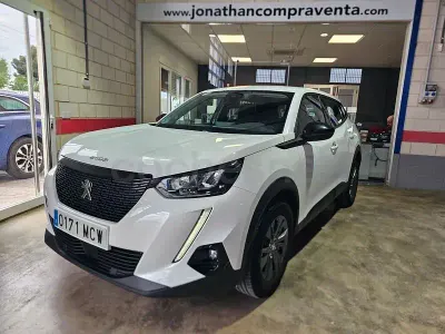 Käytetty Peugeot 2008 Active 110 HP (80 kW) 2022 Valkoinen Katumaasturi