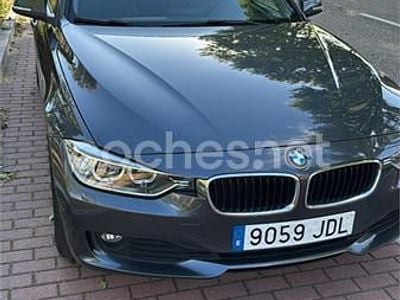 Usado BMW 318 143 CV (105 kW) 2015 Gris / plata Berlina