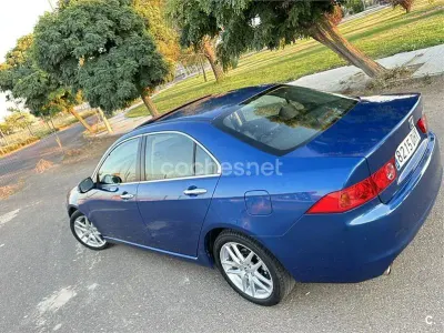 Usado Honda Accord Executive 190 CV (139 kW) 2005 Azul Berlina