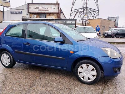 Azul Usado 2007 Ford Fiesta Futura Berlina | 4400 € (Un poco caro)