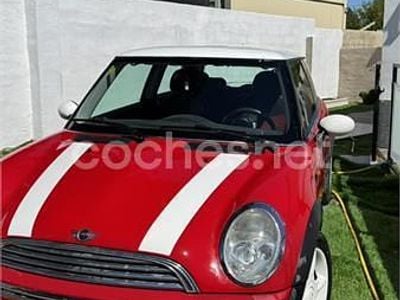 Usado Mini Cooper 115 CV (84 kW) 2001 Rojo Utilitario