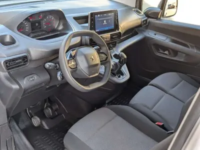 Usado Peugeot Partner Premium 102 CV (75 kW) 2021 Blanco Monovolumen