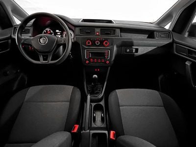 Usado VW Caddy Pro 75 CV (55 kW) 2019 Blanco candy Monovolumen