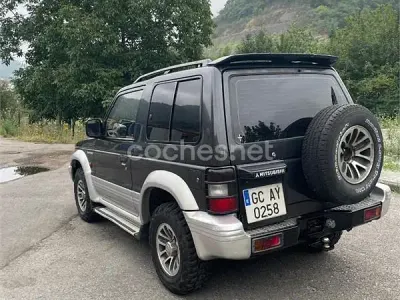 Usado Mitsubishi Montero 99 CV (72 kW) 1995 Negro SUV