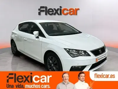 Begagnad Seat Leon Style 130 HK (95 kW) 2019 Vit