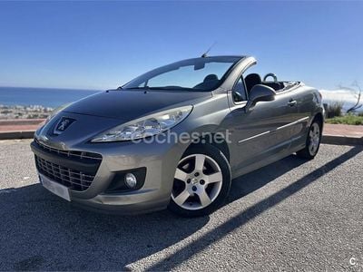 Usado Peugeot 207 CC 120 CV (88 kW) 2011 Gris / plata Descapotable