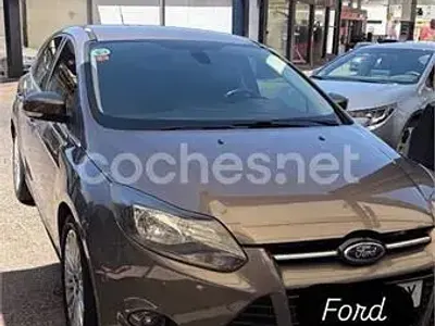 Usado Ford Focus Sport 163 CV (119 kW) 2012 Gris / plata Berlina