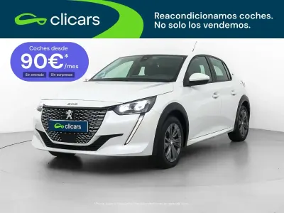 Usado Peugeot e-208 Allure 100 kW (136 CV) 2020 Blanco Utilitario