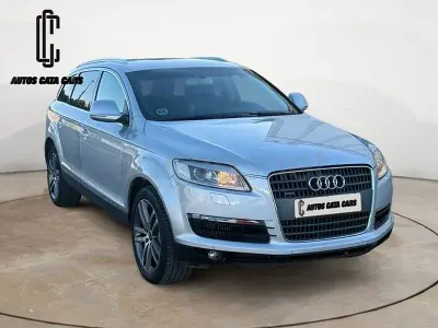 Begagnad Audi Q7 234 HK (172 kW) 2006 Grå SUV