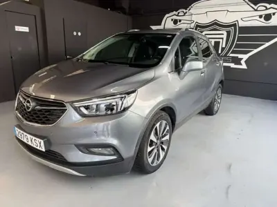 Usado Opel Mokka Innovation 140 CV (102 kW) 2019 Gris SUV