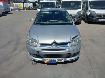 Usado Citroën C4 Exclusive 136 CV (100 kW) 2005 Plateado Utilitario