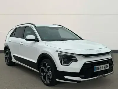 Usado Kia Niro 141 CV (103 kW) 2022 Blanco SUV