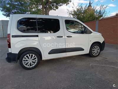 Usado Citroën Berlingo Live 102 CV (75 kW) 2020 Blanco Monovolumen
