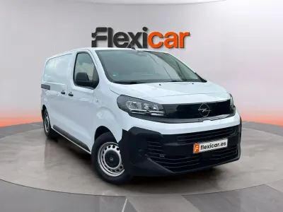 Usado Opel Vivaro-e Combi 120 CV (88 kW) 2025 Blanco Monovolumen