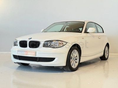 Usado BMW 116 Comfort Edition 122 CV (89 kW) 2011 Blanco Utilitario