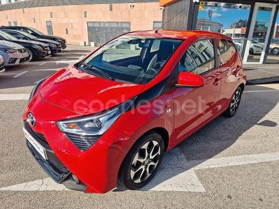Rojo Usado 2019 Toyota Aygo X-play Utilitario | 13.985 € (Un poco caro)