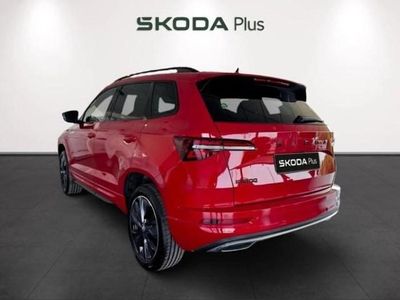 Rojo Usado 2025 Skoda Karoq SportLine SUV | 30.200 € (Un poco caro)