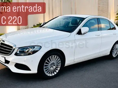 Usado Mercedes C220 Exclusive 170 CV (125 kW) 2015 Blanco Berlina