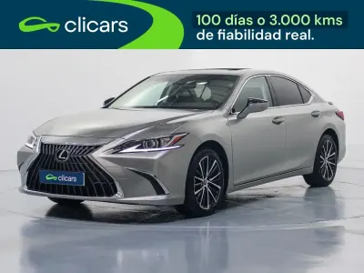 Usado Lexus ES300H 178 CV (130 kW) 2024 Gris Berlina