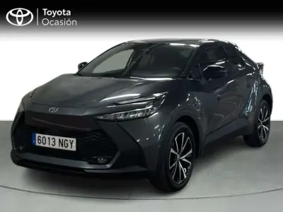 Usado Toyota C-HR Advance 220 CV (161 kW) 2025 Gris SUV