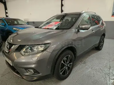 Usado Nissan X-Trail Tekna 130 CV (95 kW) 2018 Gris / plata SUV