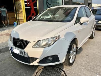 Usado Seat Ibiza Copa 90 CV (66 kW) 2012 Blanco Berlina
