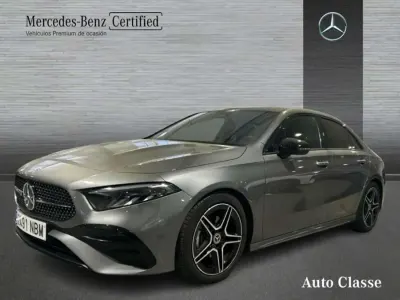 Usado Mercedes A180 136 CV (100 kW) 2025 Gris Berlina