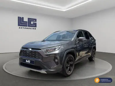 Usado Toyota RAV4 Hybrid Style 218 CV (160 kW) 2021 Gris / plata SUV